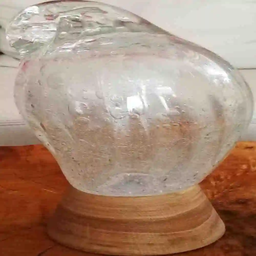 Elegant Glass Parrot Art Sculpture