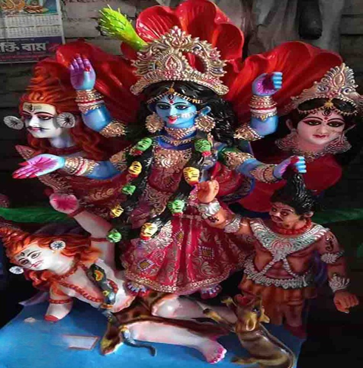 Divine Goddess Kali Idol with Shiva and Demon Head in Artistic Backdrop-1