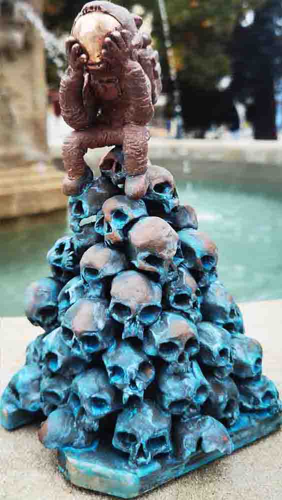 Bronze Thinker Statue on Skulls-1